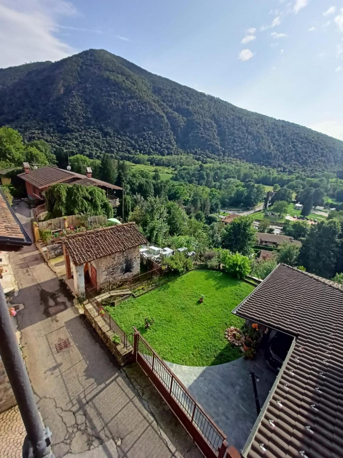 Foresteria Lombarda B & B Ca' Pelitti Ganna ภายนอก รูปภาพ